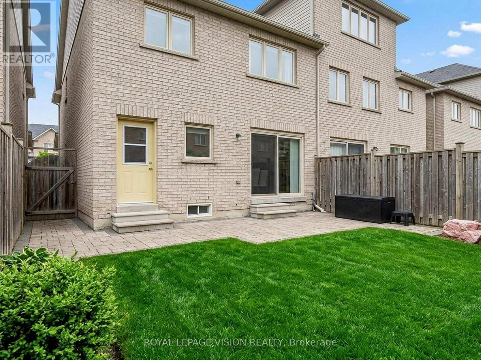 24 Pennycross Crescent, Brampton, Ontario  L7A 4M1 - Photo 25 - W13541398