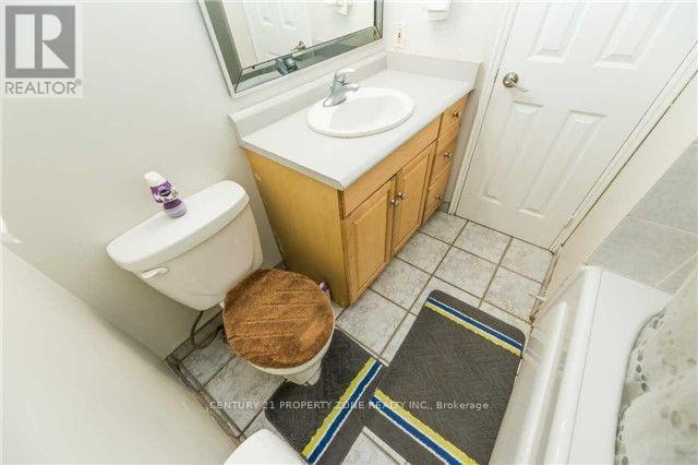 18 Omega Square, Brampton, Ontario  L6Z 1K5 - Photo 17 - W13541482