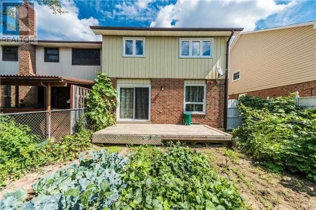18 Omega Square, Brampton, Ontario  L6Z 1K5 - Photo 19 - W13541482