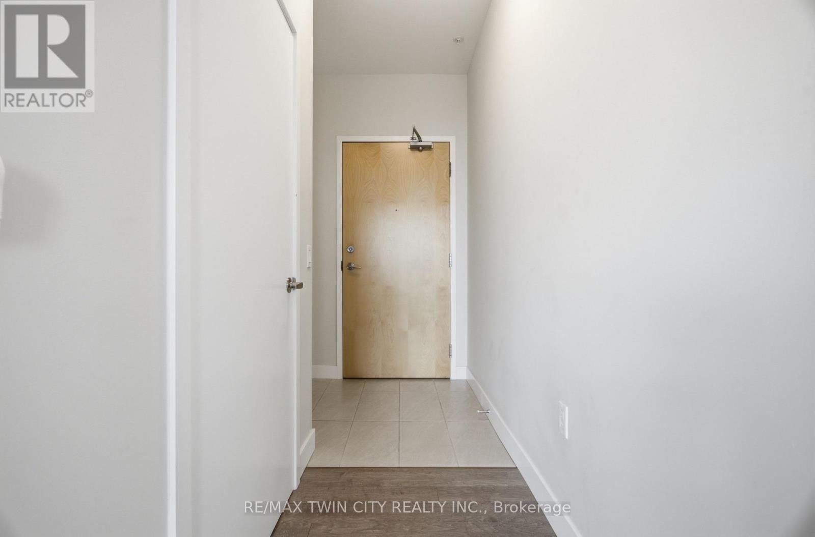 1605 - 100 Garment Street, Kitchener, Ontario  N2G 0C3 - Photo 5 - X13541452