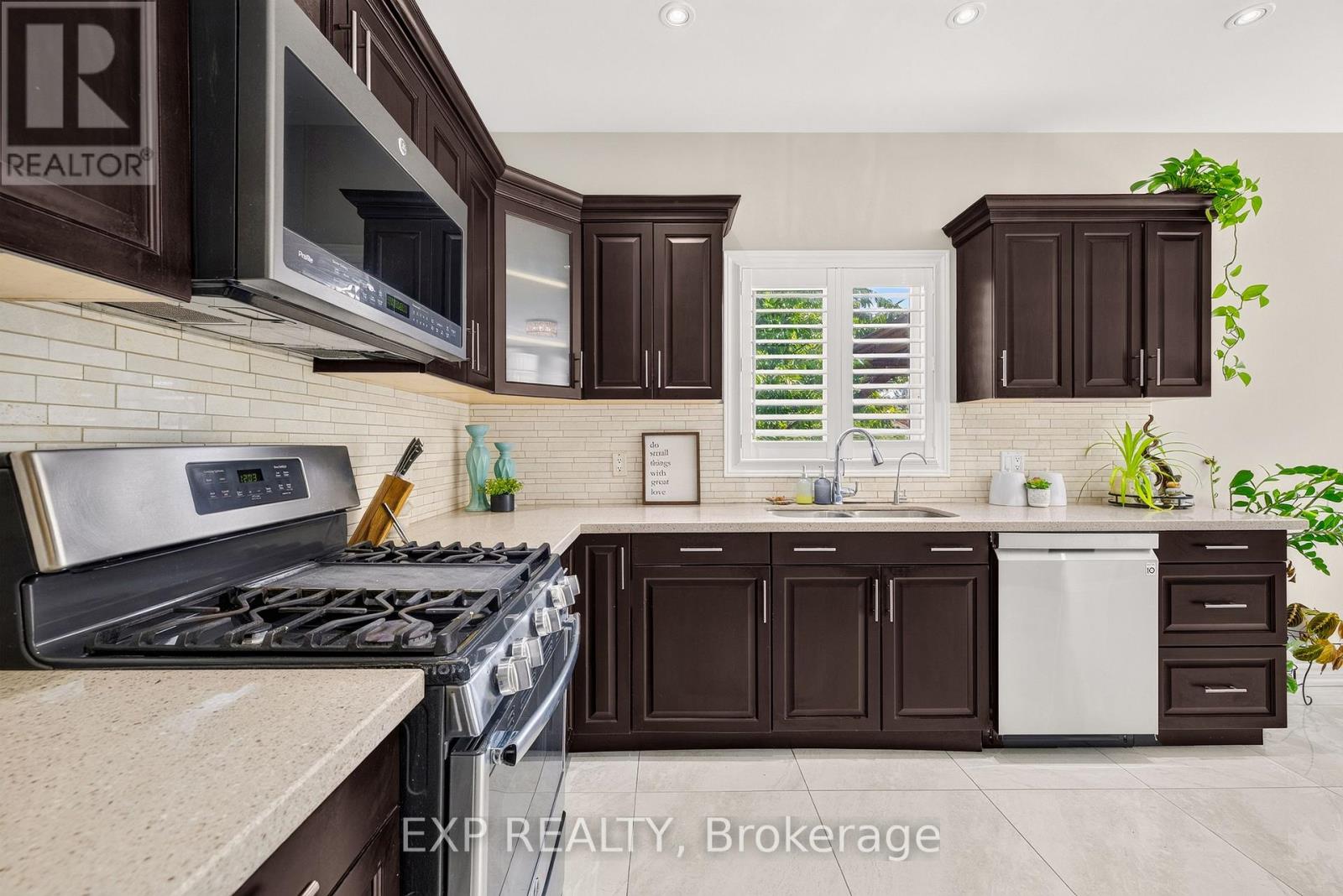 620 Munich Circle, Waterloo, Ontario  N2V 2L6 - Photo 16 - X13541468