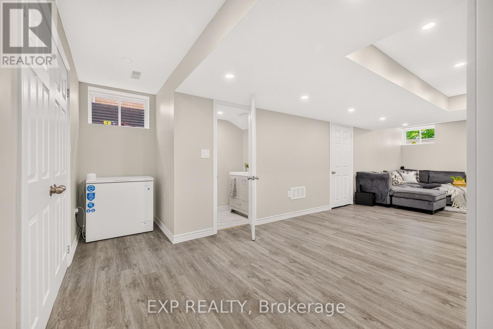 620 Munich Circle, Waterloo, Ontario  N2V 2L6 - Photo 37 - X13541468