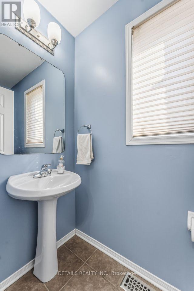 8 Wimbledon Way, Ottawa, Ontario  K2K 3J2 - Photo 6 - X13541538