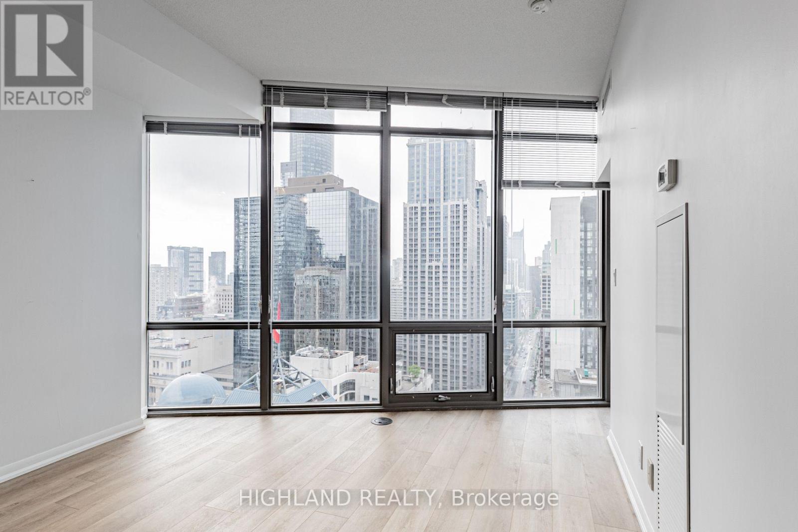 2409 - 832 Bay Street, Toronto, Ontario  M5S 1Z6 - Photo 12 - C13541534