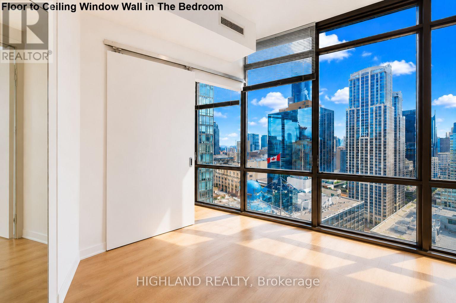 2409 - 832 Bay Street, Toronto, Ontario  M5S 1Z6 - Photo 2 - C13541534