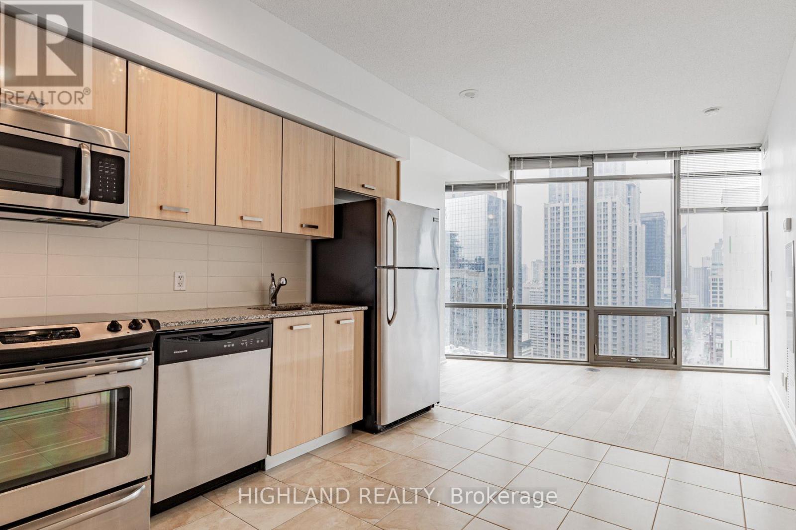 2409 - 832 Bay Street, Toronto, Ontario  M5S 1Z6 - Photo 7 - C13541534