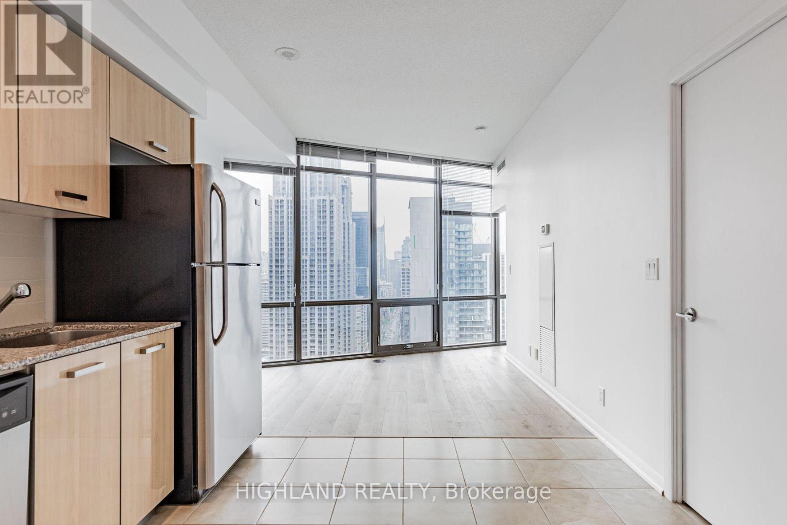2409 - 832 Bay Street, Toronto, Ontario  M5S 1Z6 - Photo 8 - C13541534