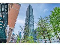 2409 - 832 BAY STREET, Toronto, Ontario