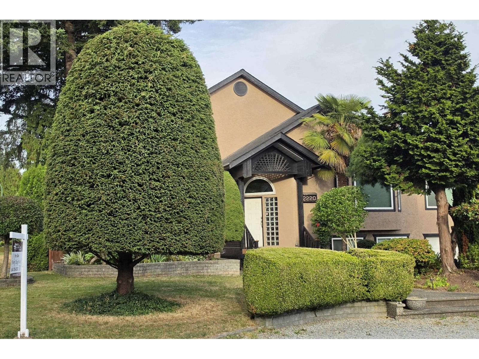 2220 PAULUS CRESCENT, Burnaby, British Columbia