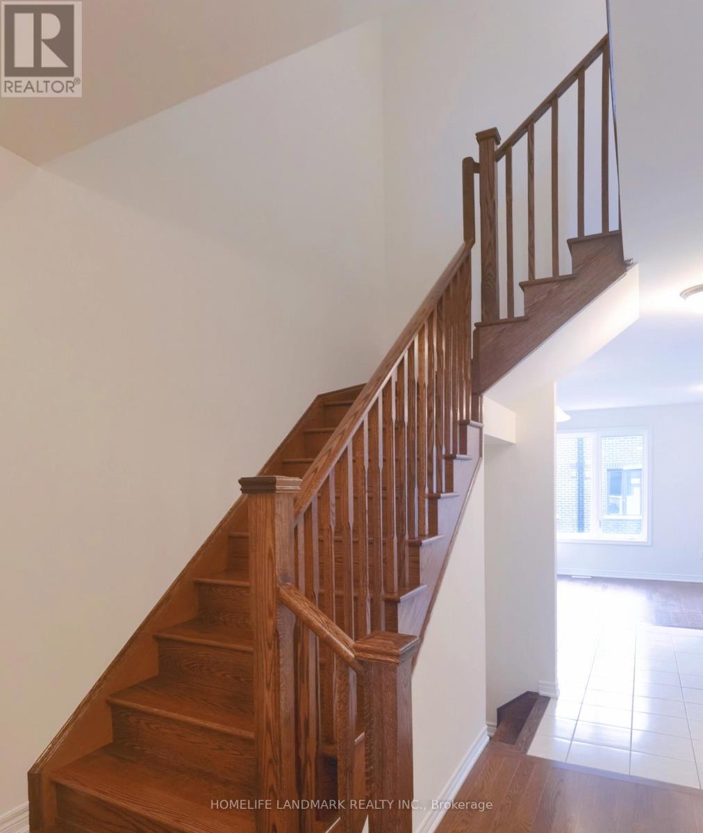 47 Boiton Street, Richmond Hill, Ontario  L4S 0M1 - Photo 4 - N13541520