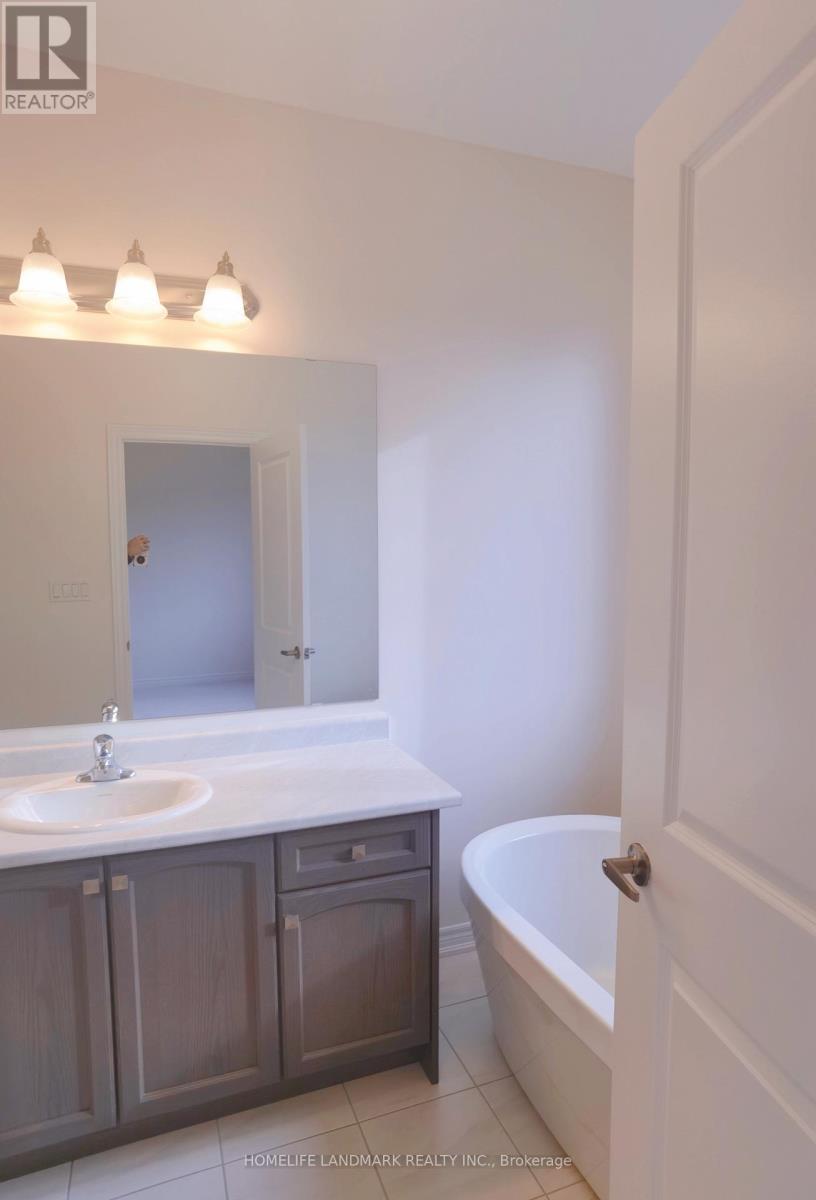 47 Boiton Street, Richmond Hill, Ontario  L4S 0M1 - Photo 7 - N13541520
