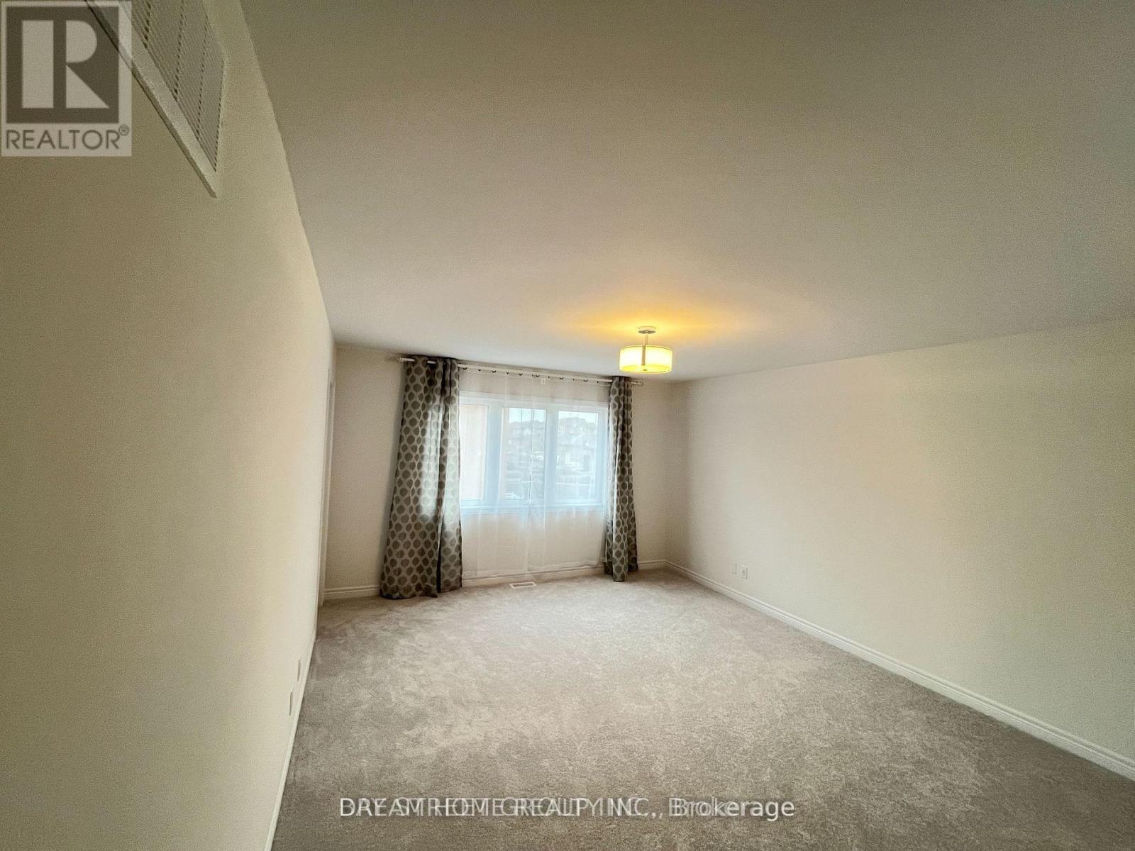 8 Brofarm Lane, Whitchurch-Stouffville, Ontario  L4A 5G2 - Photo 12 - N13541524