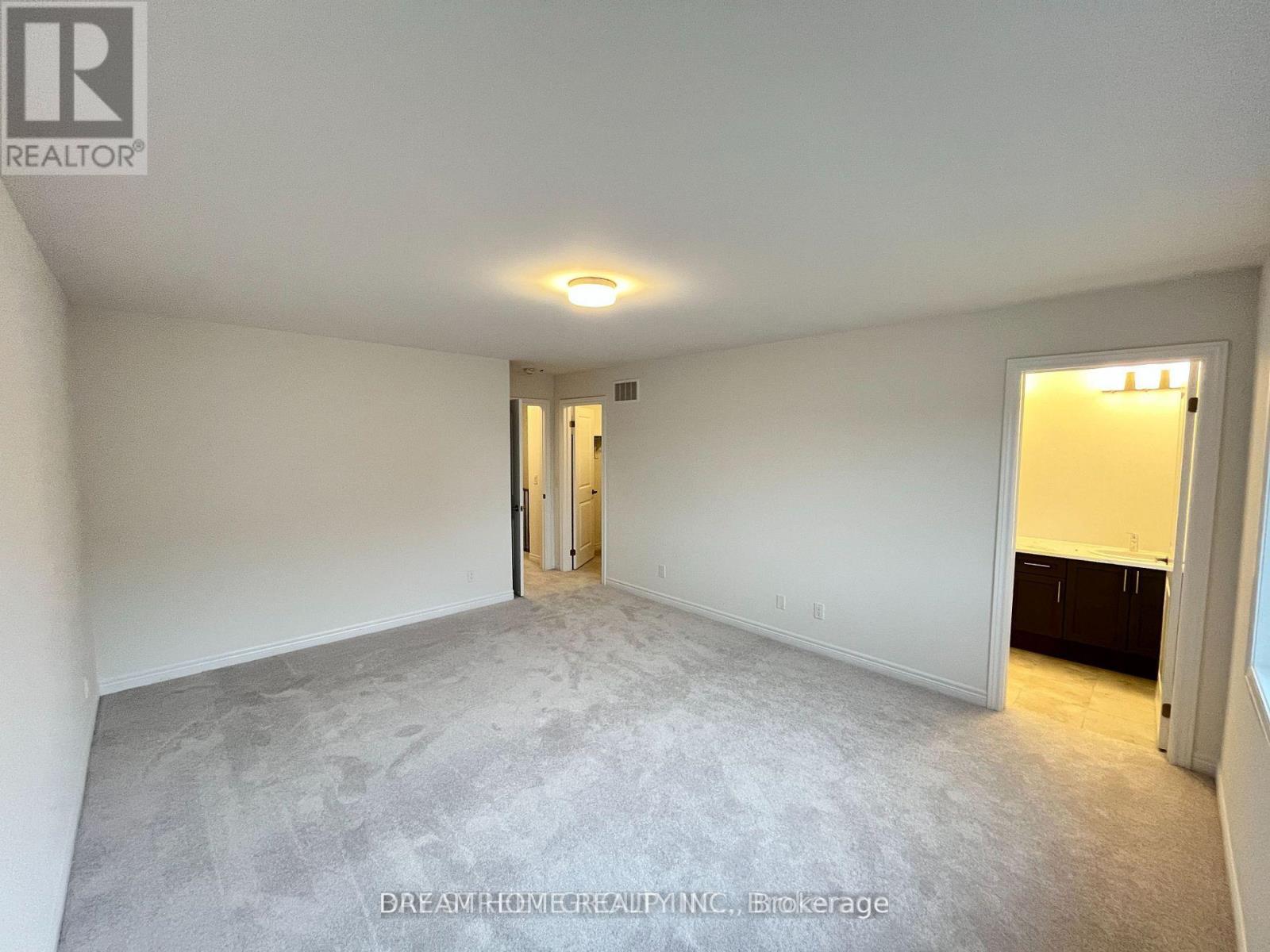 8 Brofarm Lane, Whitchurch-Stouffville, Ontario  L4A 5G2 - Photo 14 - N13541524