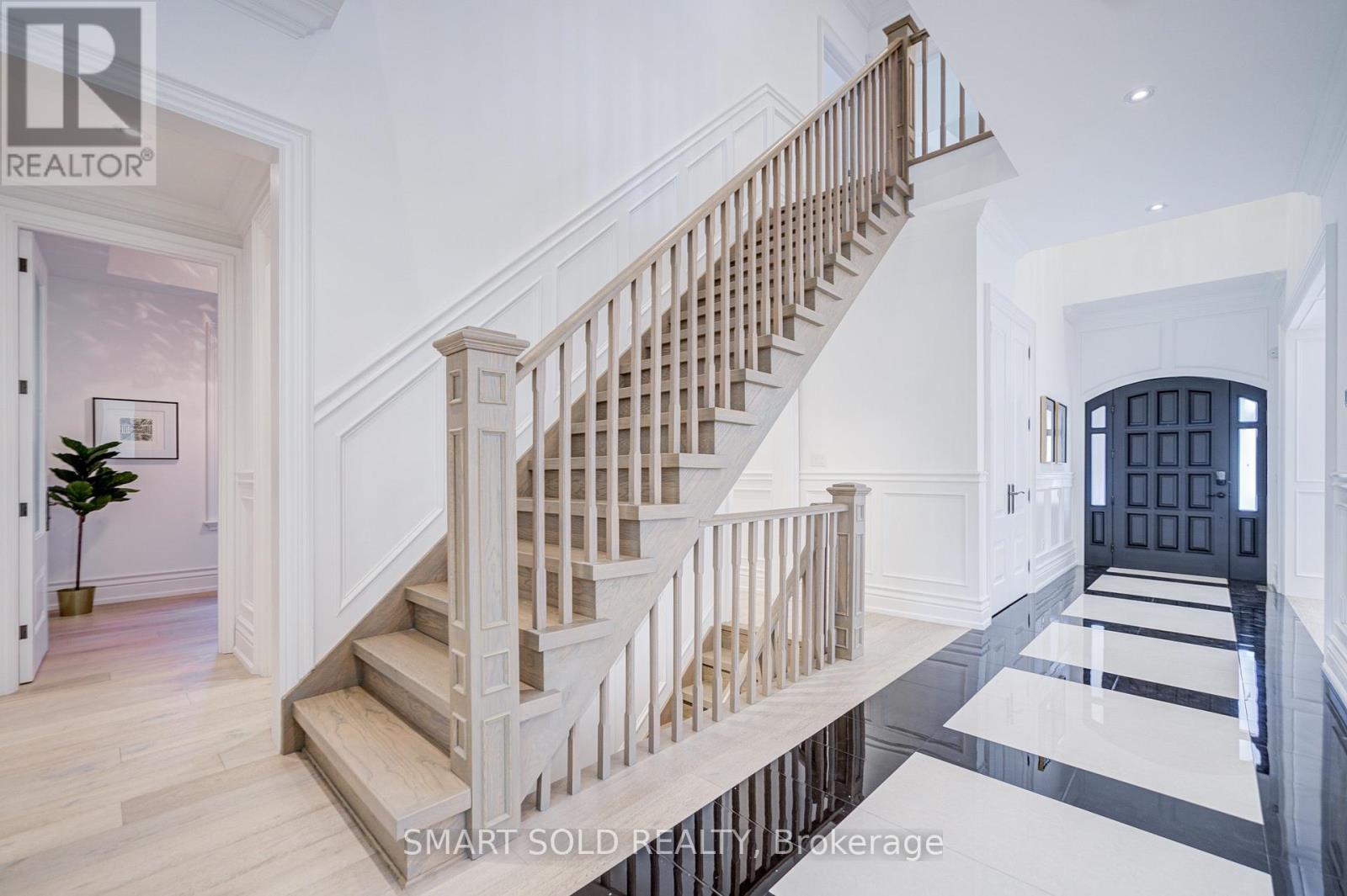 201 Burnhamthorpe Road, Toronto, Ontario  M9B 1Z2 - Photo 10 - W13541500