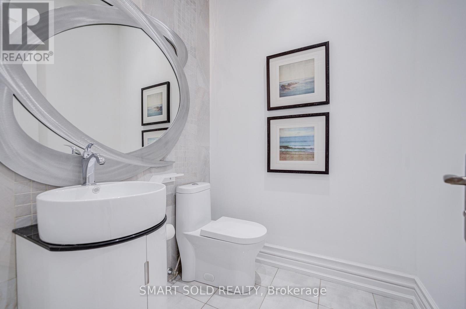 201 Burnhamthorpe Road, Toronto, Ontario  M9B 1Z2 - Photo 11 - W13541500