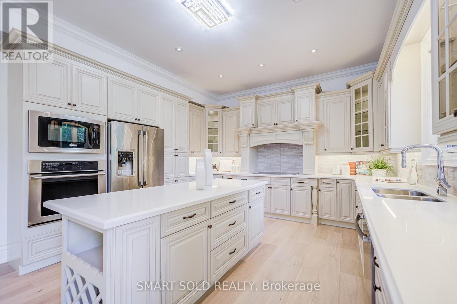 201 Burnhamthorpe Road, Toronto, Ontario  M9B 1Z2 - Photo 16 - W13541500
