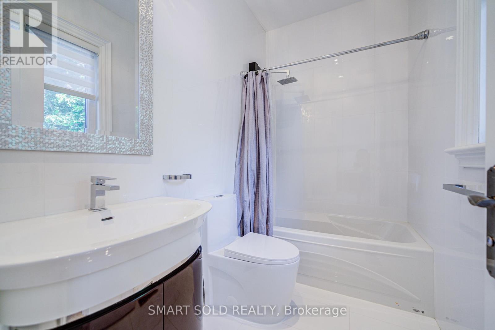 201 Burnhamthorpe Road, Toronto, Ontario  M9B 1Z2 - Photo 32 - W13541500