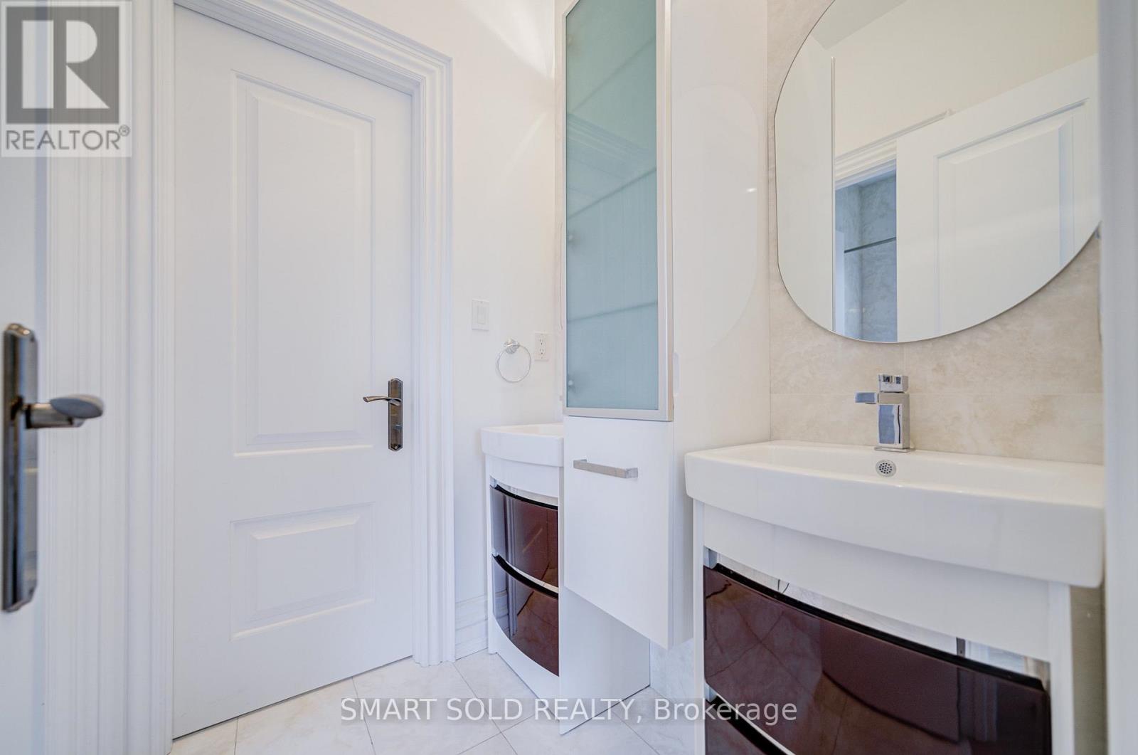201 Burnhamthorpe Road, Toronto, Ontario  M9B 1Z2 - Photo 38 - W13541500