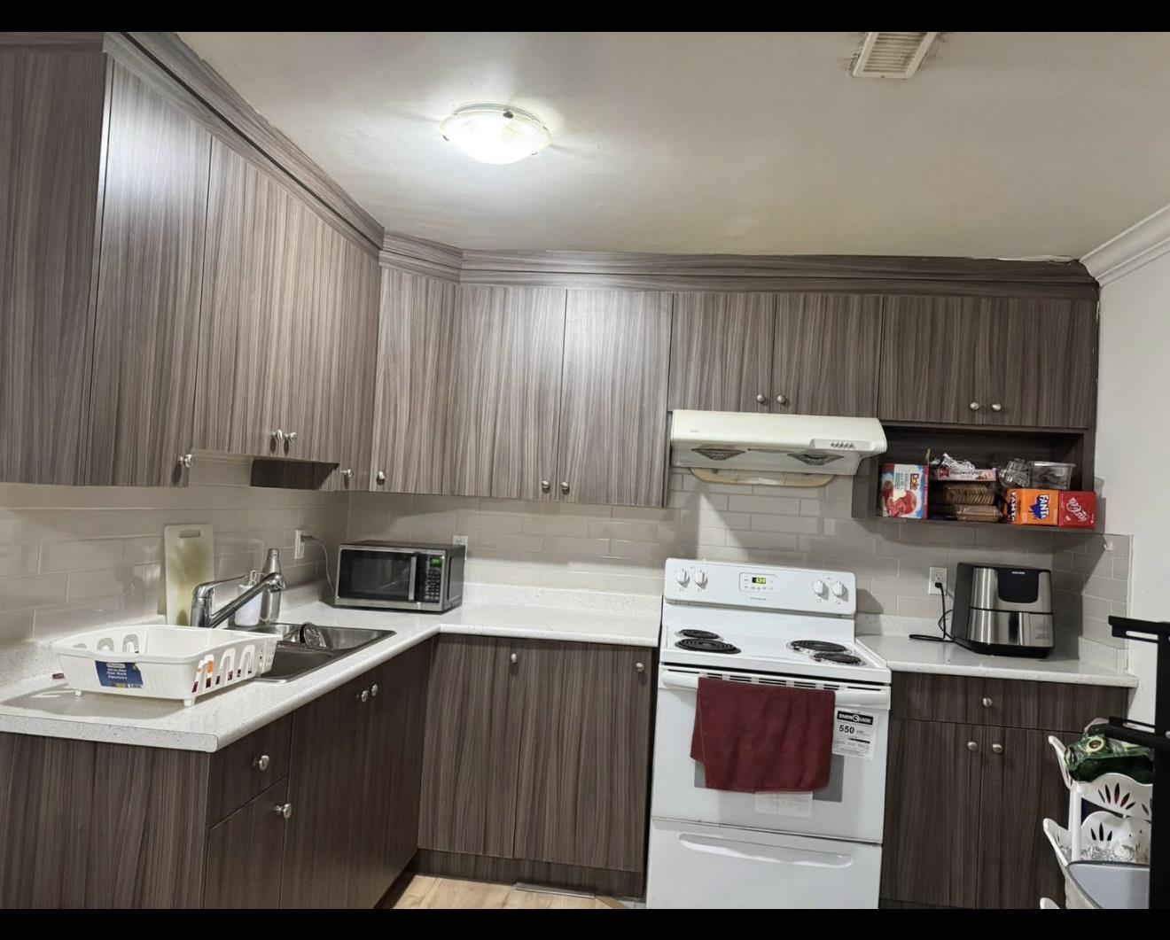 14435 Chartwell Drive, Surrey, British Columbia  V3S 5E3 - Photo 2 - R3144516