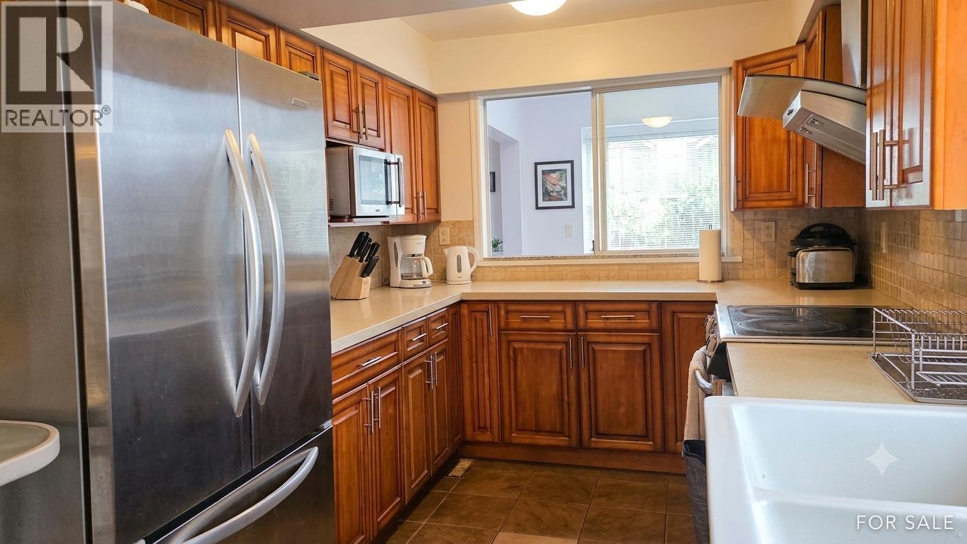 236 Lebleu Street, Coquitlam, British Columbia  V3K 4L6 - Photo 8 - R3144263