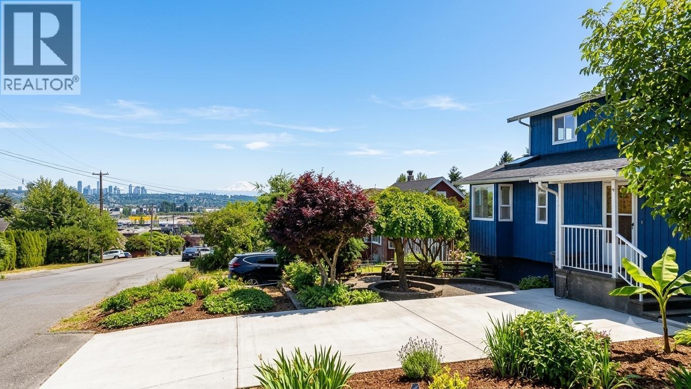 236 LEBLEU STREET, Coquitlam, British Columbia