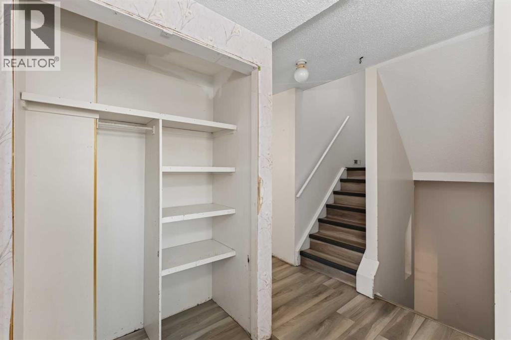 558 Whitehill Place NE, Calgary, Alberta  T1Y 3G8 - Photo 7 - A2327723