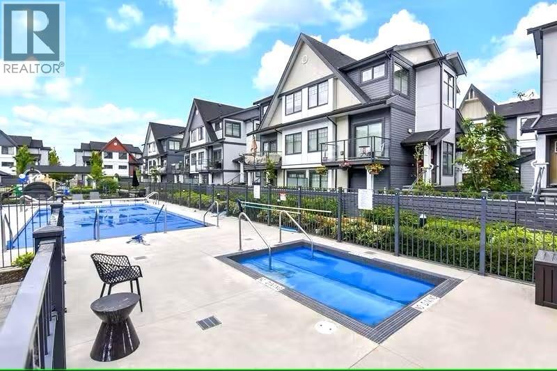 82 19451 Sutton Avenue, Pitt Meadows, British Columbia V3Y 0G6 - Photo 2 - R3142998