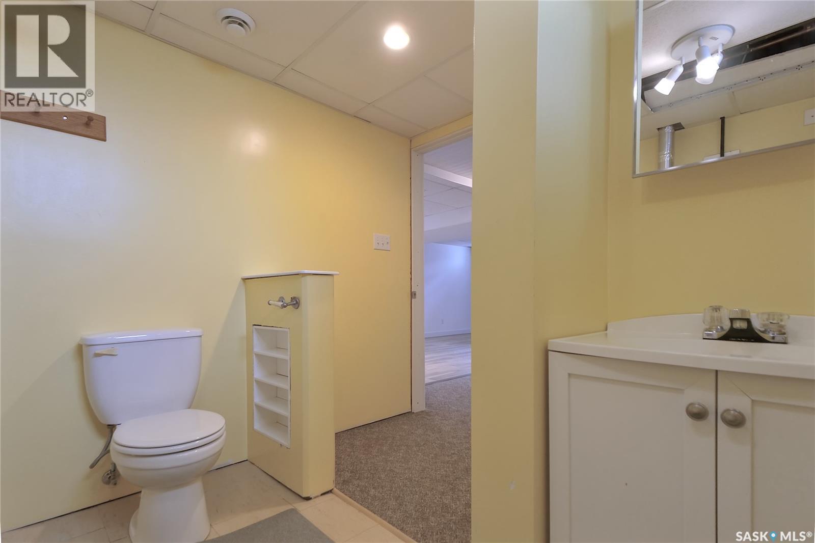 744 Saskatchewan Street W, Moose Jaw, Saskatchewan  S6H 2T7 - Photo 33 - SK041833