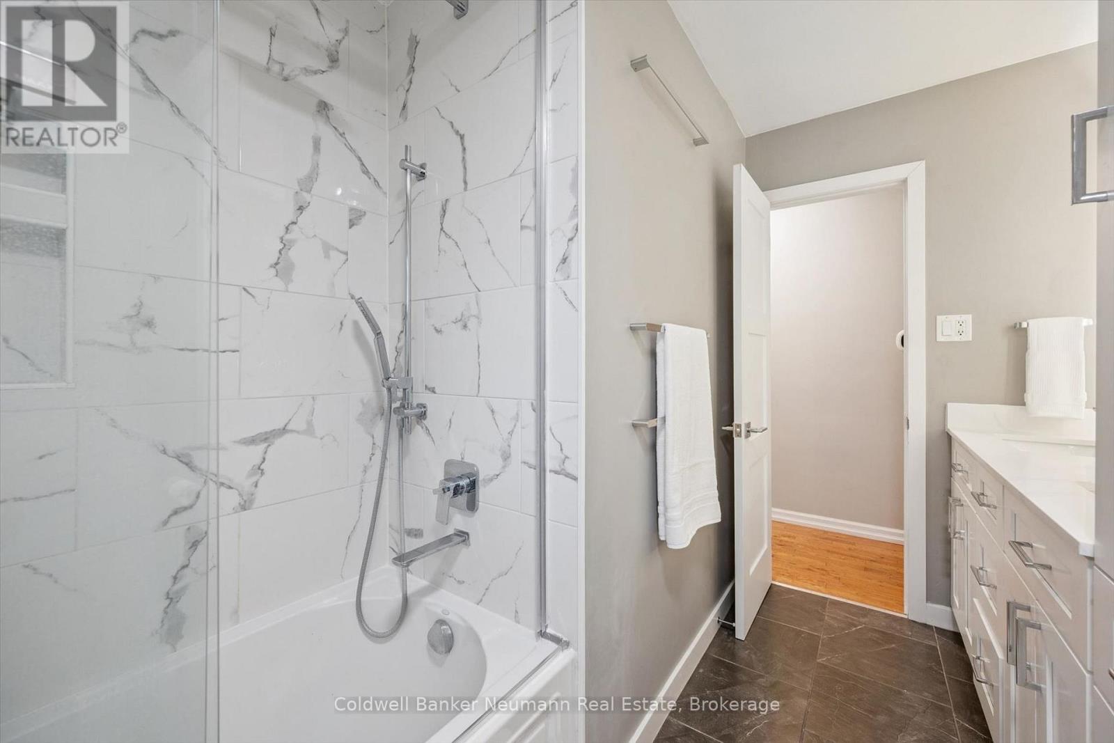 175 Woodville Place, Waterloo, Ontario  N2L 4W8 - Photo 13 - X13541588