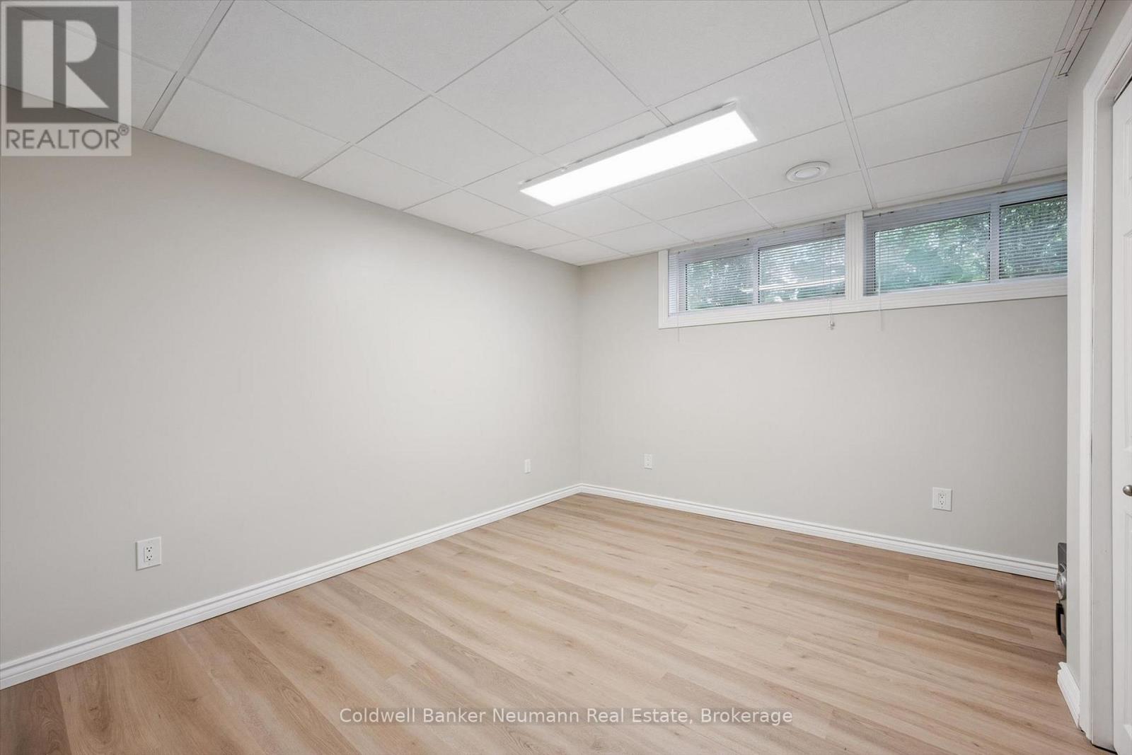 175 Woodville Place, Waterloo, Ontario  N2L 4W8 - Photo 20 - X13541588