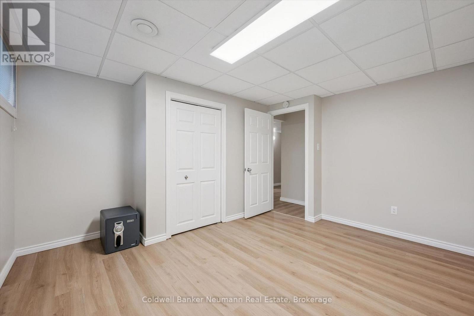 175 Woodville Place, Waterloo, Ontario  N2L 4W8 - Photo 21 - X13541588