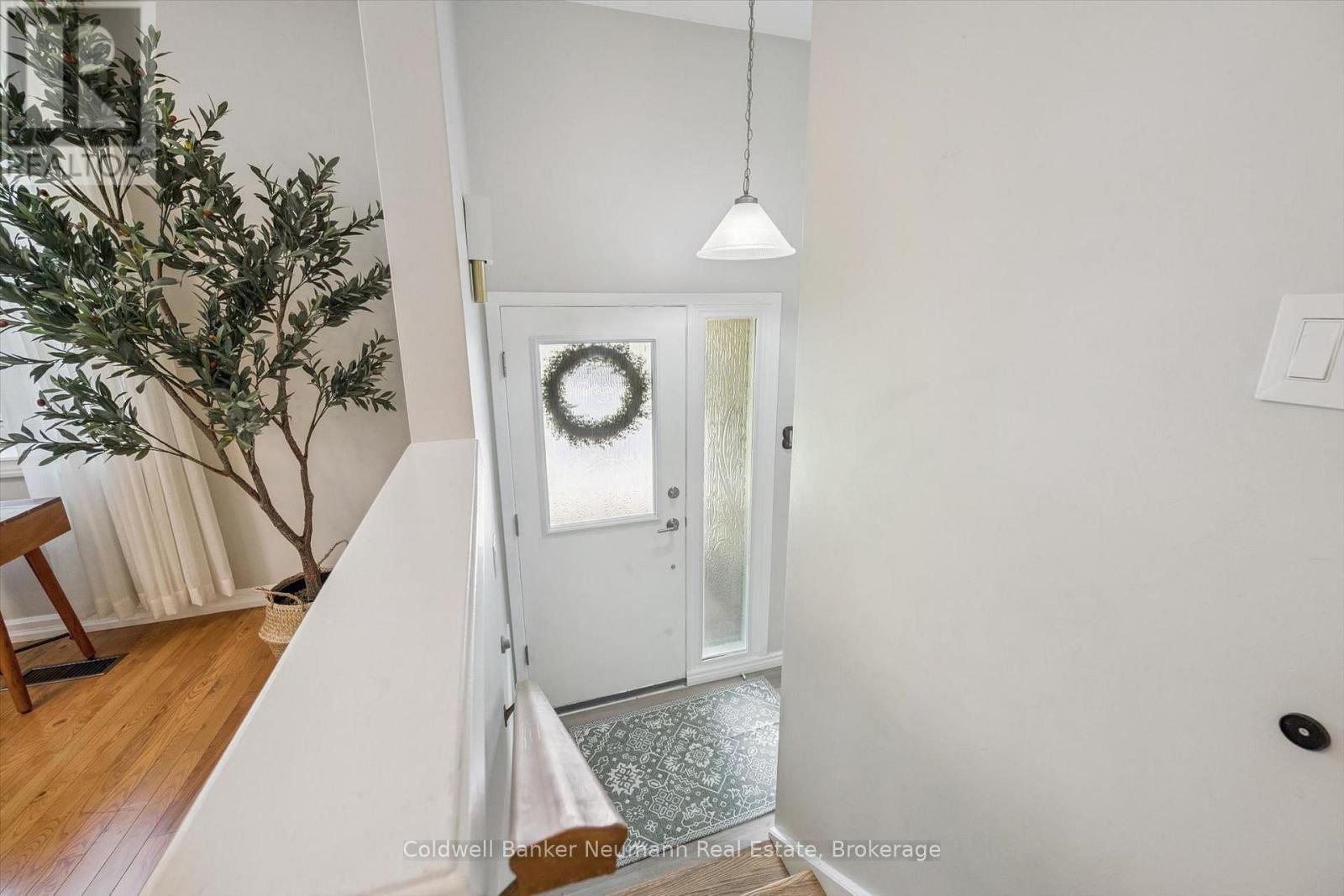 175 Woodville Place, Waterloo, Ontario  N2L 4W8 - Photo 37 - X13541588