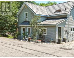 36 EDWARD STREET, bracebridge, Ontario