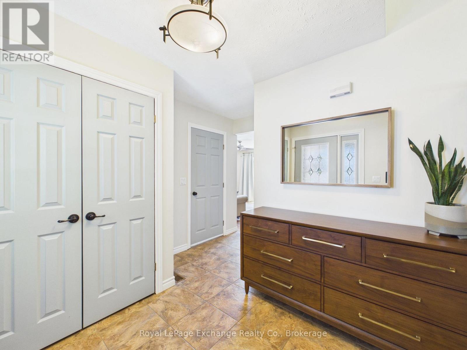 293 Princes Street S, Kincardine, Ontario  N2Z 2T3 - Photo 3 - X13541664