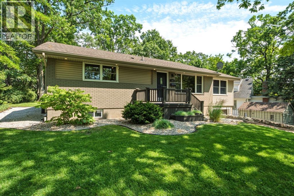 743 Errol Road East, Sarnia photo 6