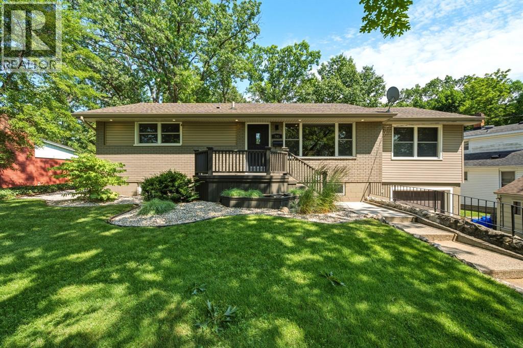743 Errol Road East, Sarnia photo 4