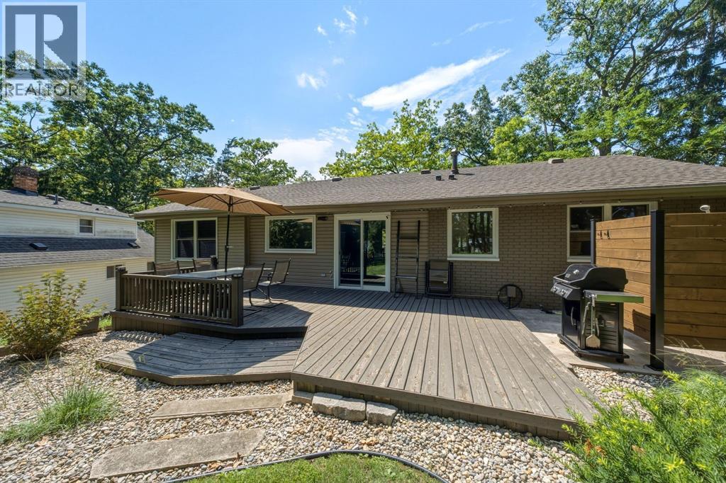 743 Errol Road East, Sarnia photo 7