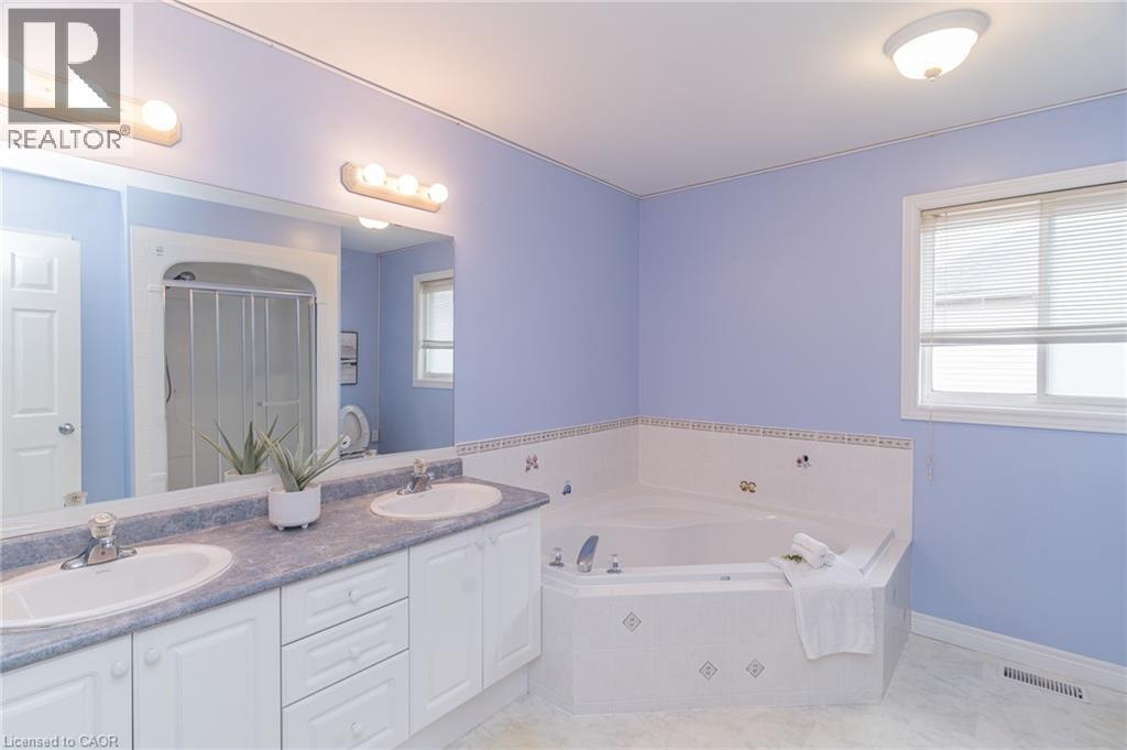566 Avignon Place, Waterloo, Ontario N2T 2X5 - Photo 31 - 40846603