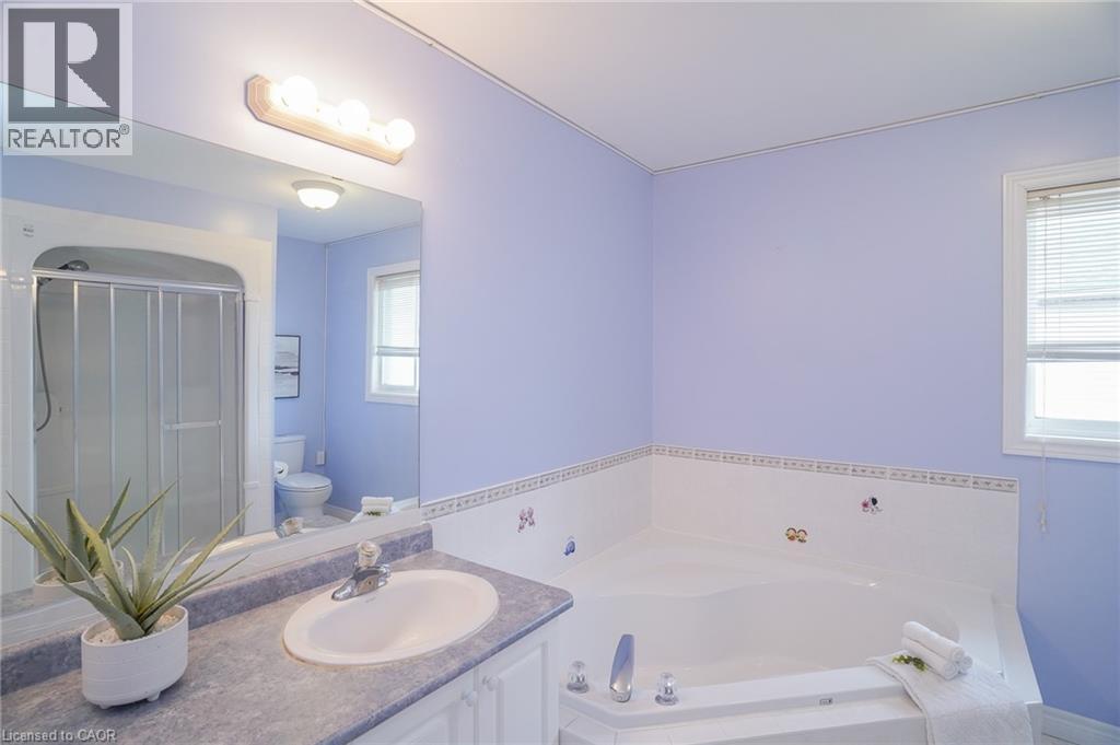 566 Avignon Place, Waterloo, Ontario N2T 2X5 - Photo 32 - 40846603