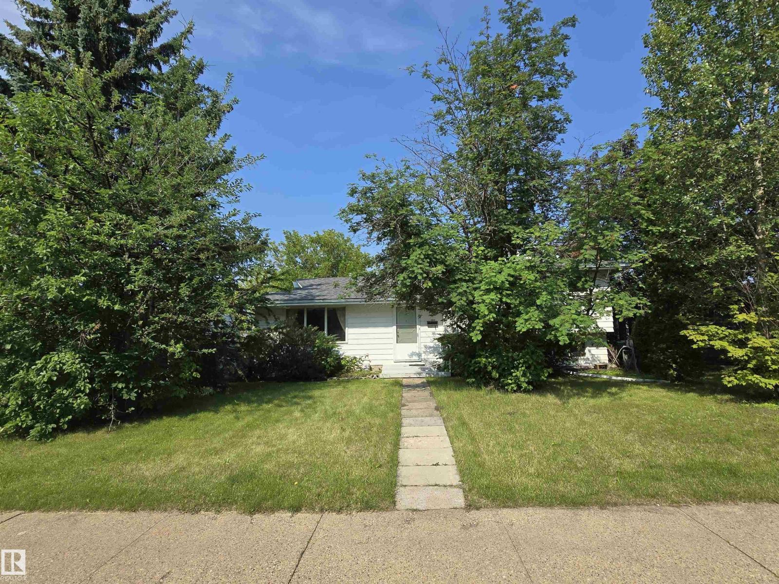 5012 143 ST NW, Edmonton