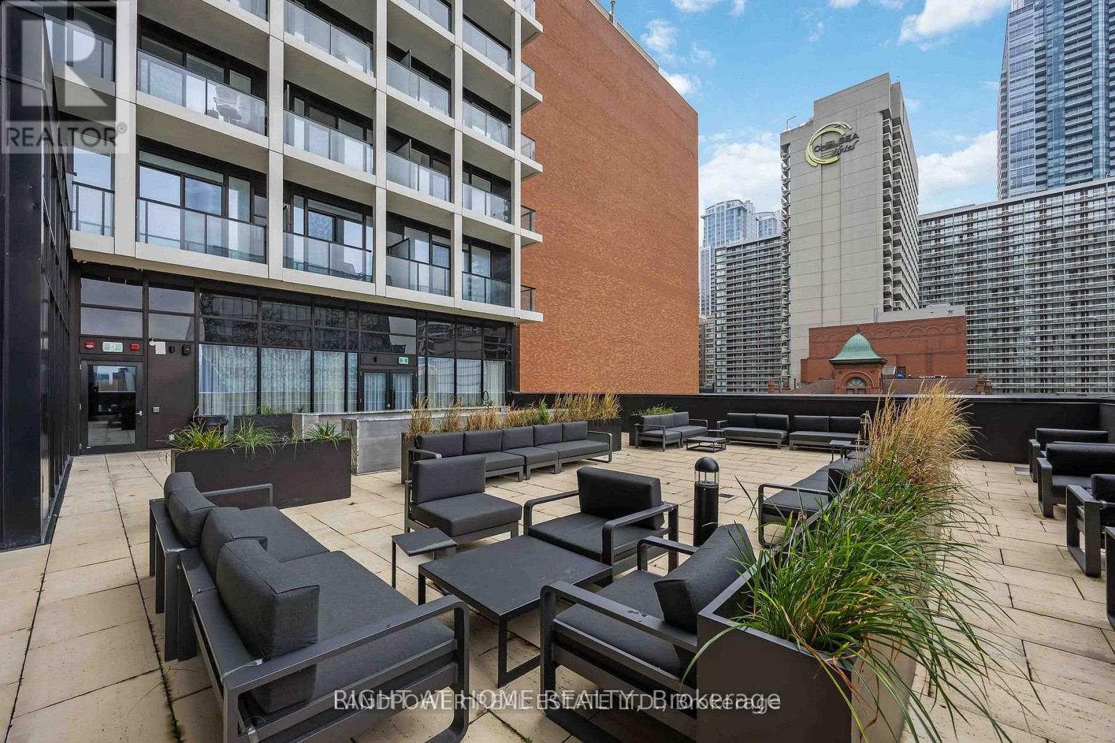 1917 - 20 Edward Street, Toronto, Ontario  M5G 0C5 - Photo 16 - C13541568