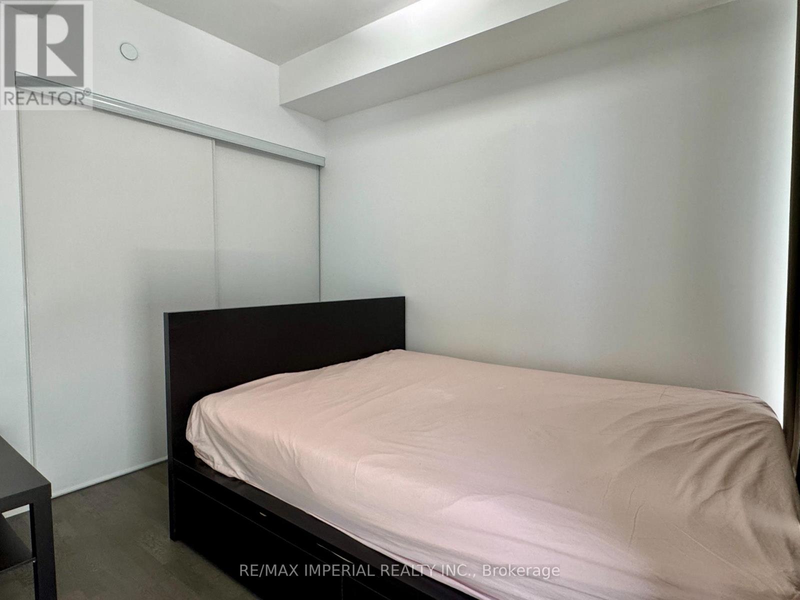 1210 - 57 St. Joseph Street, Toronto, Ontario  M5S 0C5 - Photo 16 - C13541690