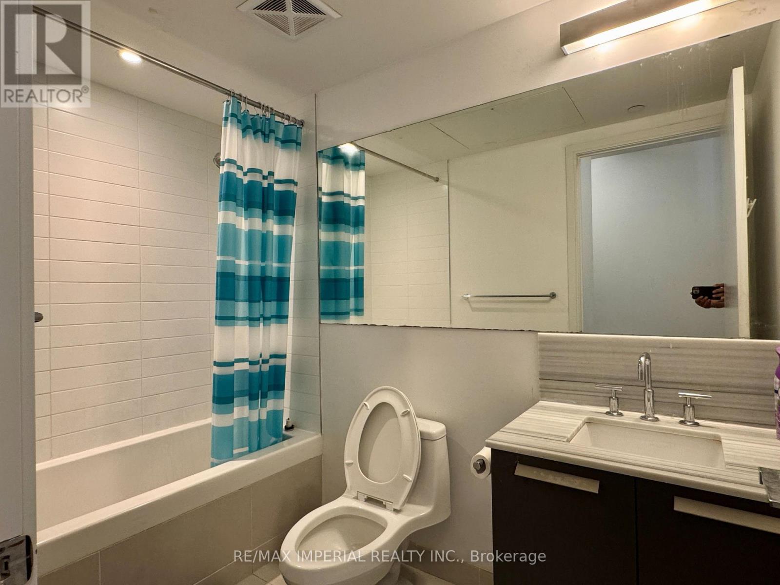 1210 - 57 St. Joseph Street, Toronto, Ontario  M5S 0C5 - Photo 7 - C13541690