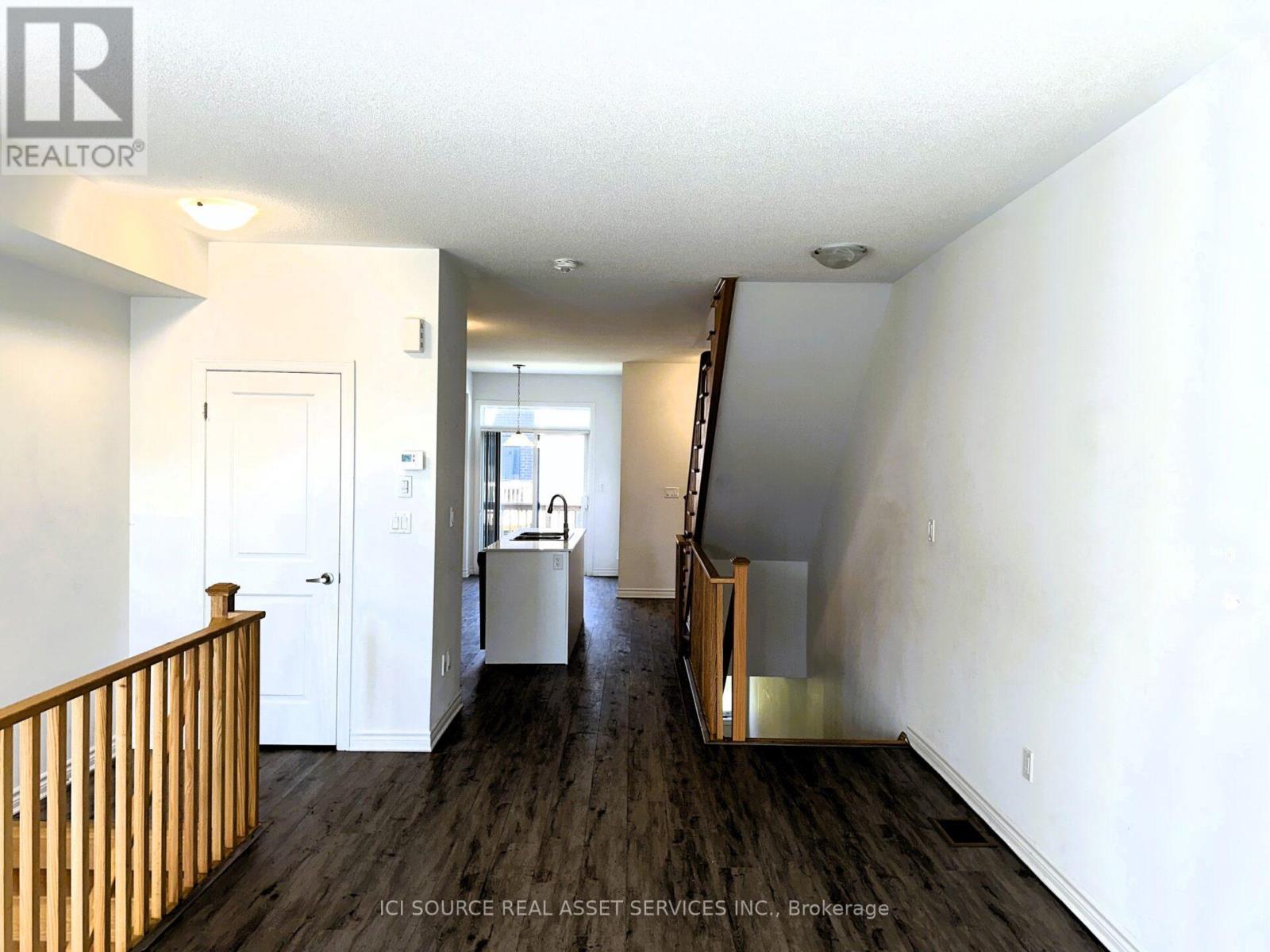 335 Okanagan Path, Oshawa, Ontario  L1H 0A7 - Photo 4 - E13541672