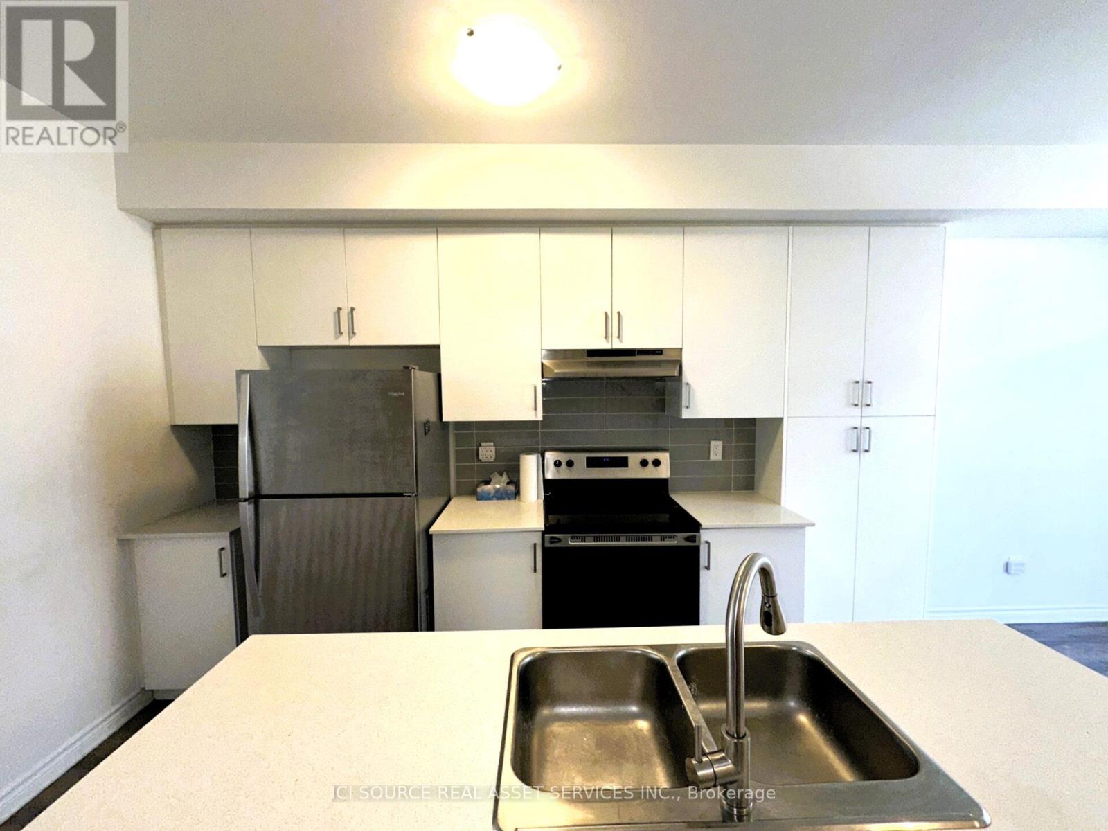 335 Okanagan Path, Oshawa, Ontario  L1H 0A7 - Photo 7 - E13541672
