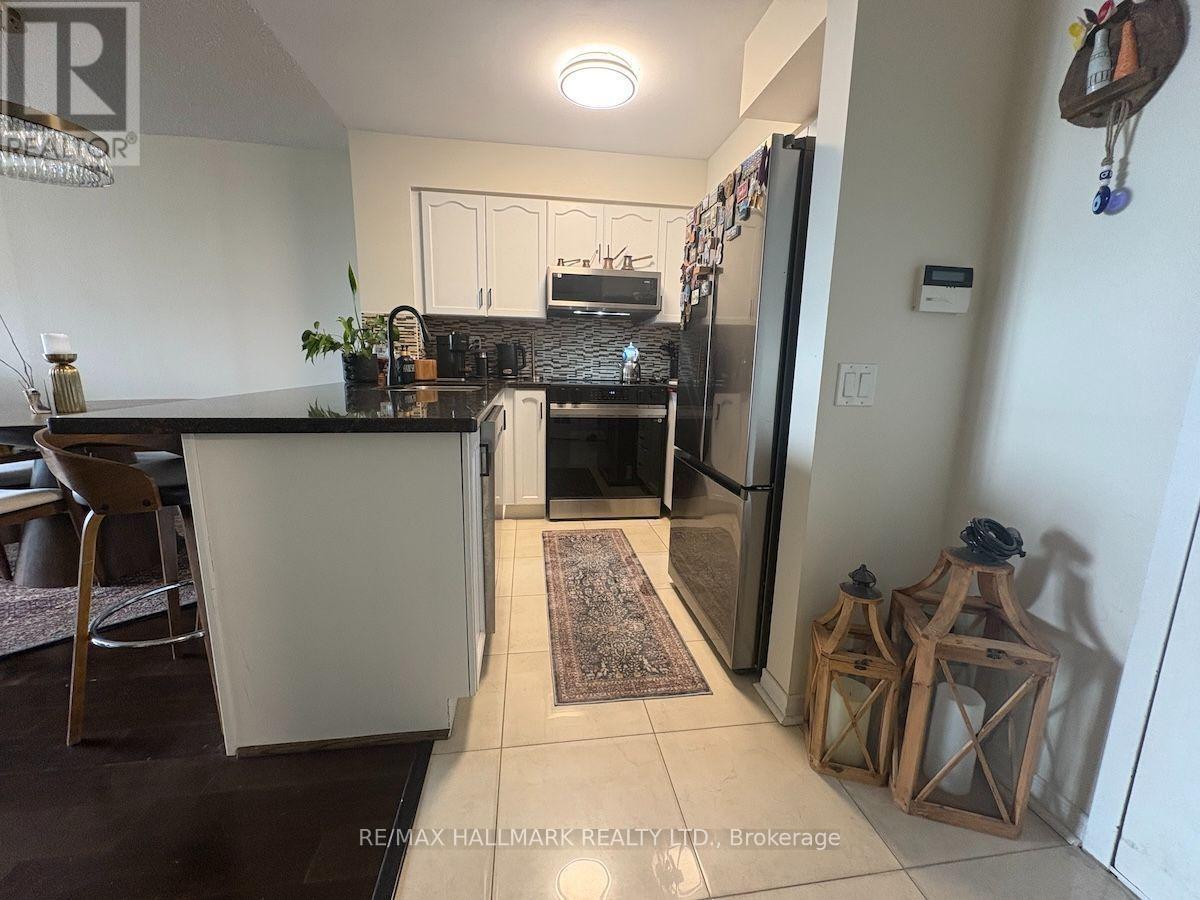 702 - 9 Northern Hts Drive, Richmond Hill, Ontario  L4B 4M5 - Photo 4 - N13541612