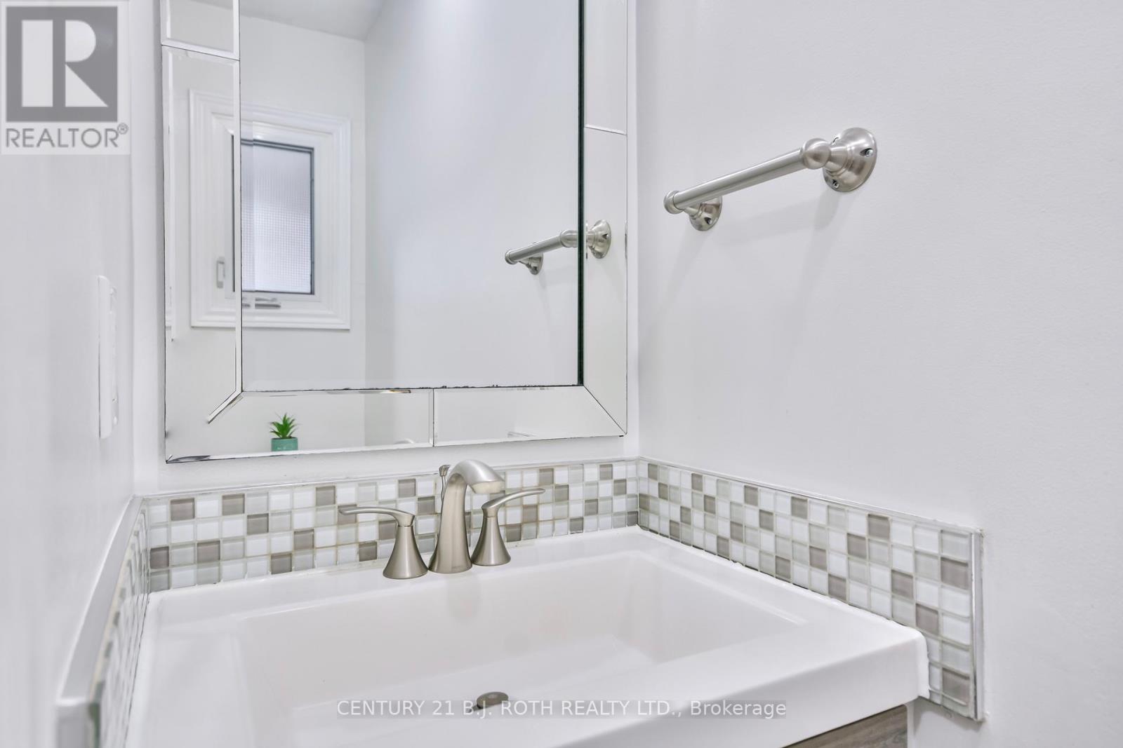 43 - 165 Kozlov Street, Barrie, Ontario  L4N 7M7 - Photo 4 - S13541676