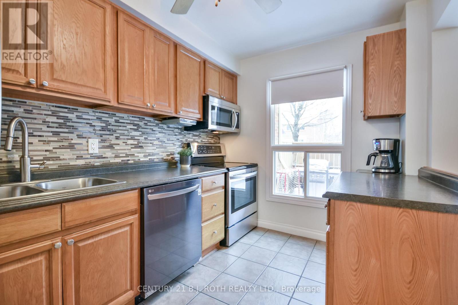 43 - 165 Kozlov Street, Barrie, Ontario  L4N 7M7 - Photo 7 - S13541676