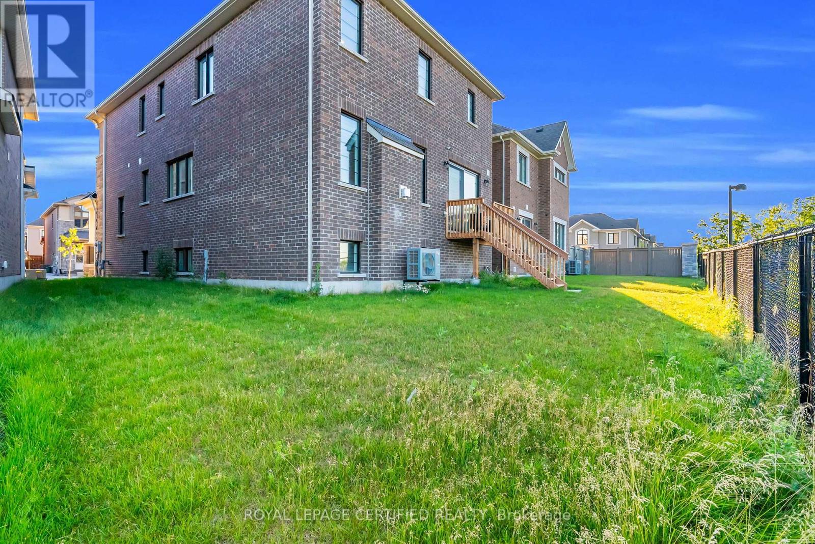 1297 Basswood Crescent, Milton, Ontario  L9T 7E7 - Photo 29 - W13541604