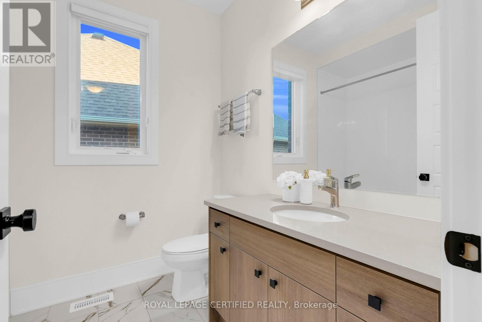 1297 Basswood Crescent, Milton, Ontario  L9T 7E7 - Photo 43 - W13541604